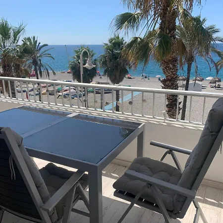 דירה Junto Al Mar